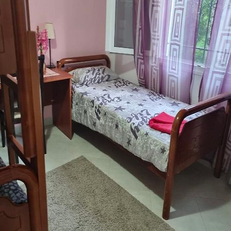 Kalaja Inn Krujë エクステリア 写真