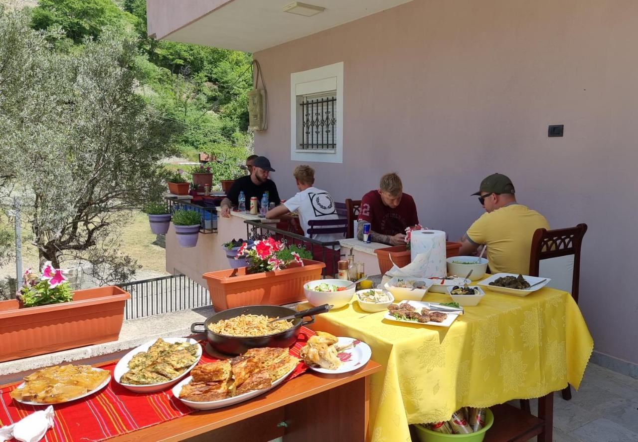 Kalaja Inn Krujë エクステリア 写真