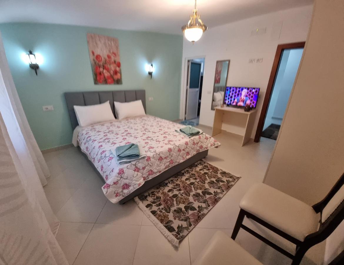 Kalaja Inn Krujë エクステリア 写真