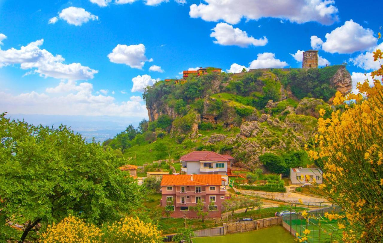 Kalaja Inn Krujë エクステリア 写真