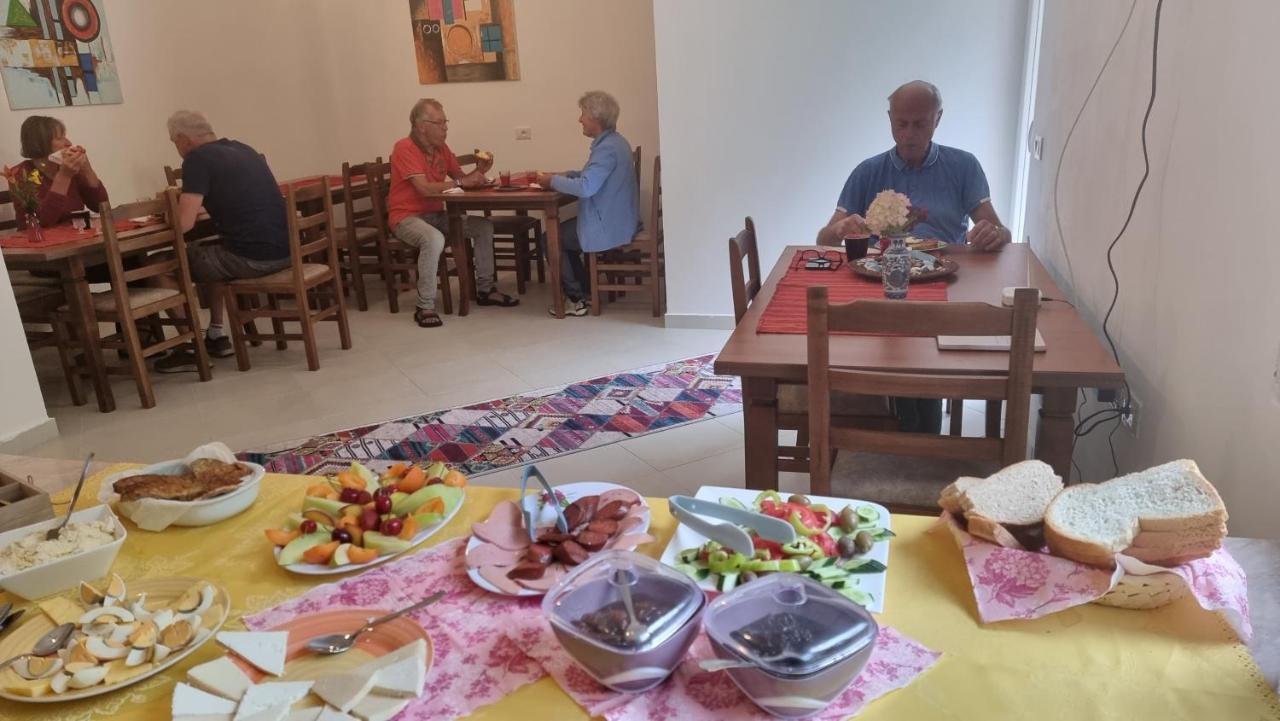 Kalaja Inn Krujë エクステリア 写真