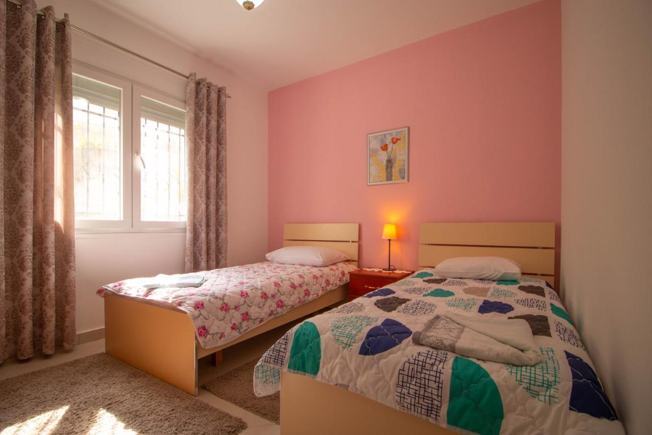 Kalaja Inn Krujë エクステリア 写真