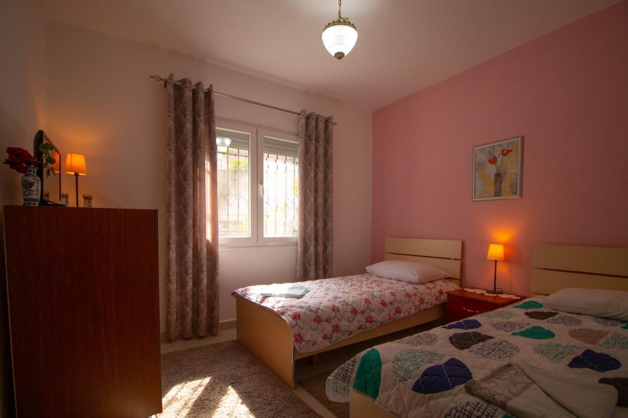 Kalaja Inn Krujë エクステリア 写真