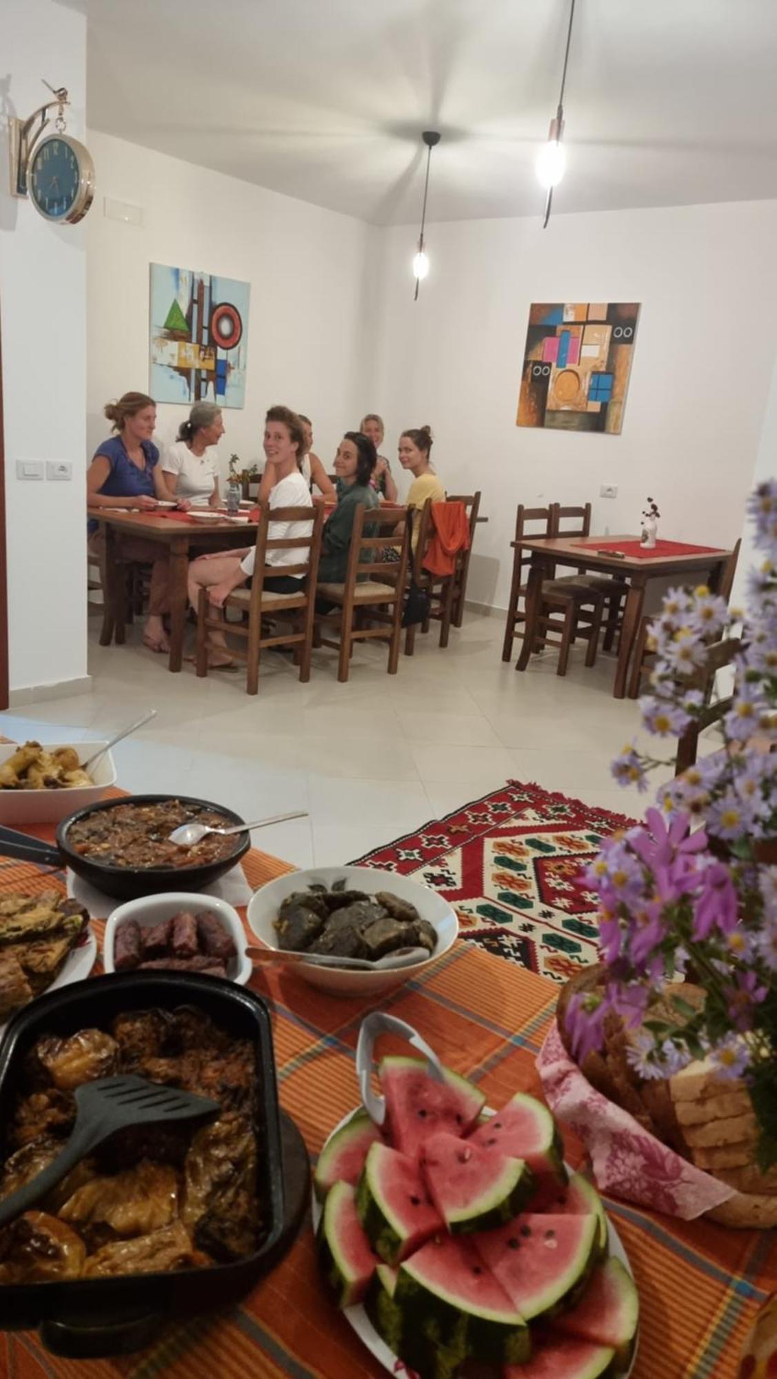 Kalaja Inn Krujë エクステリア 写真