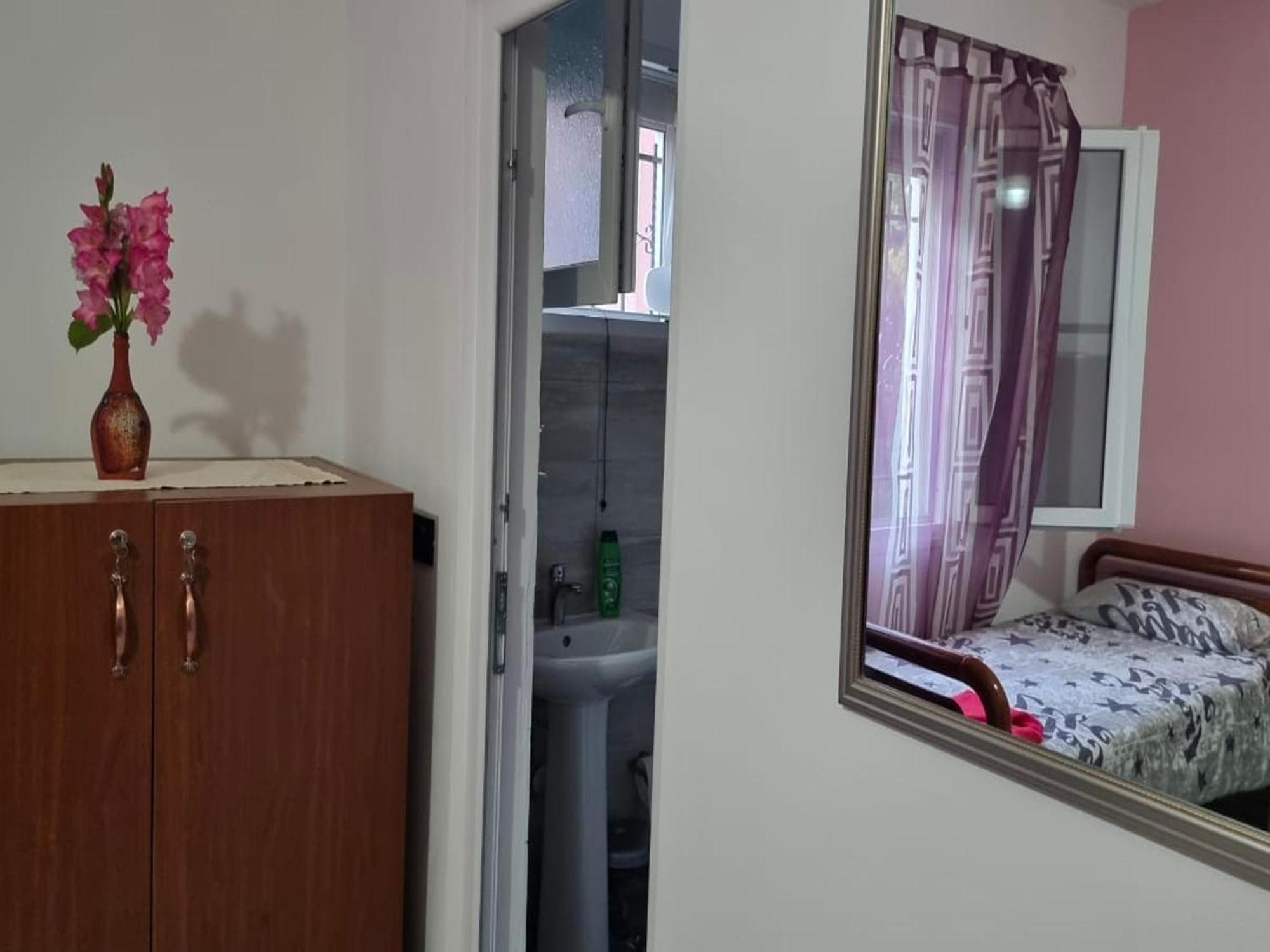 Kalaja Inn Krujë エクステリア 写真