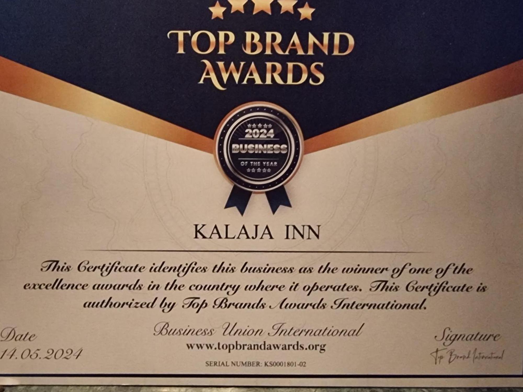 Kalaja Inn Krujë エクステリア 写真
